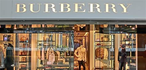 de donde es burberry